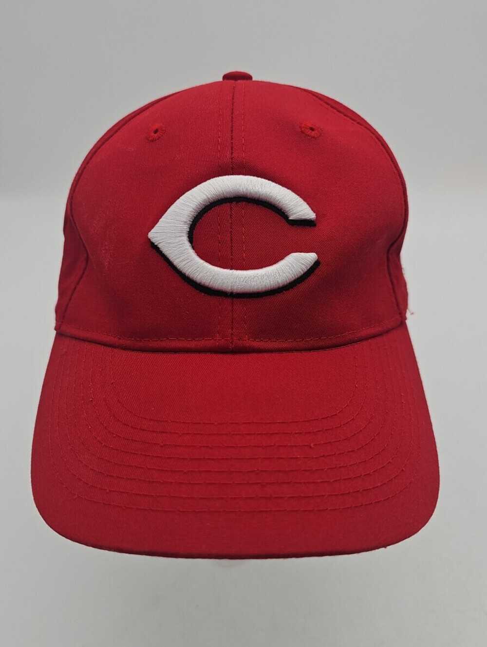 EUC OC Sports Cincinnati Reds Red Adjustable Cap